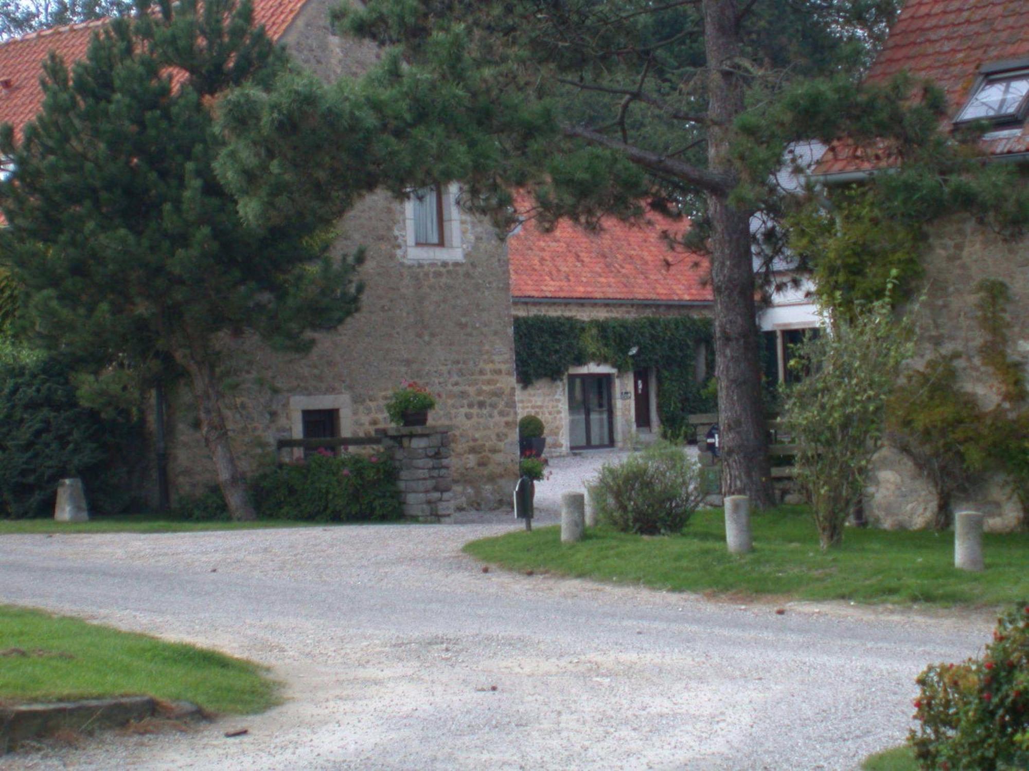 Logis La Ferme Du Vert Wierre-Effroy Exterior photo